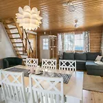 Aurinkoalppi 12a Paritalon Ylaekerta By Interhome Semesterbostad *