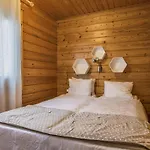 Semesterbostad Aurinkoalppi 12a Paritalon Ylaekerta By Interhome Hyrynsalmi